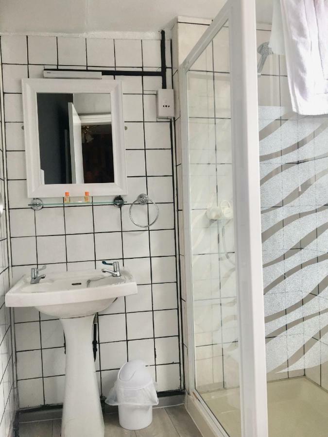 Waterfront Inn 尚克林 外观 照片